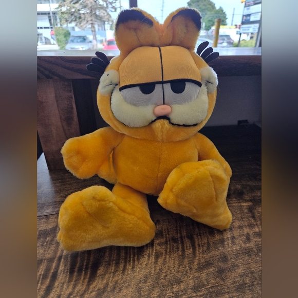 Garfield Other - Vintage Garfield Plush Toy - Yellow, By Play By Play